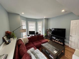 374 Oxford St #3R, Cambridge, MA 02140