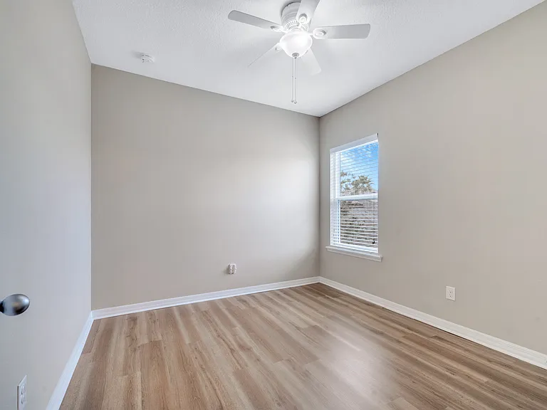 8161 Laureate Blvd — Photo 18