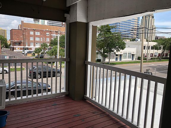 4th image of 232 4th St N APT 20