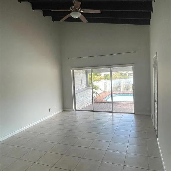 5420 SW 25th Ave — Photo 7