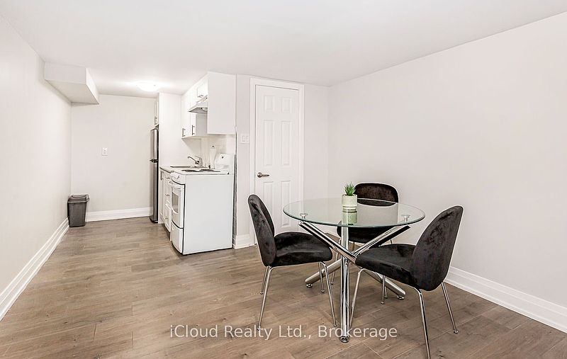 Toronto House for rent - 5 Bedrooms — photo 25