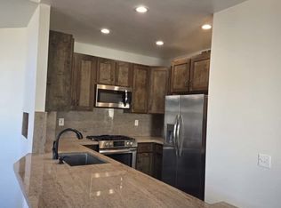 7706 E Viewrim Dr, Anaheim, CA 92808