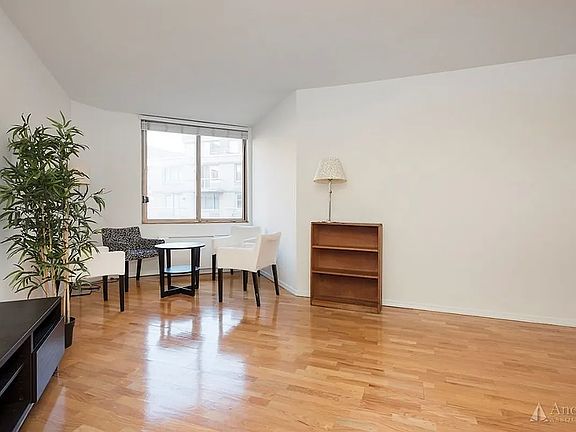 3rd image of 350 W 50th St APT 4GG