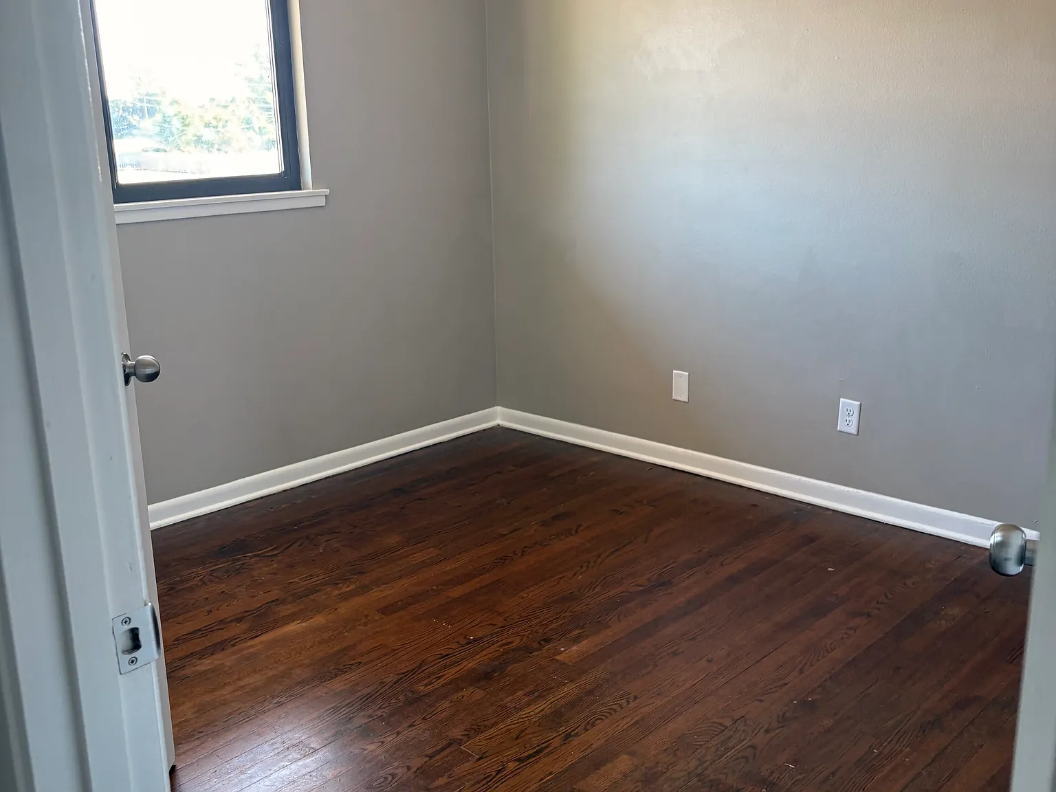 3 bed, 1.5 bath, 1000 sqft, $1,250 — Photo 3