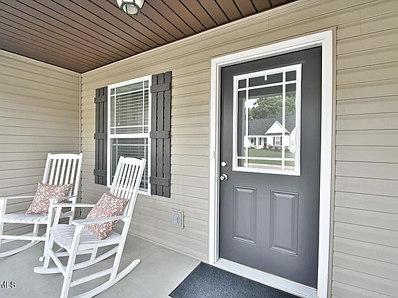 2nd image of 2438 Eppie Cove Ln