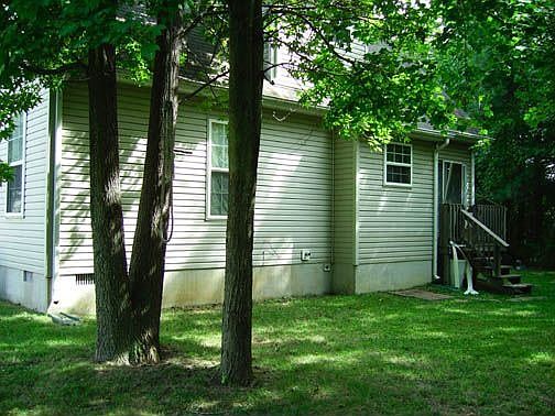 2nd image of 623 Old Love Point Rd
