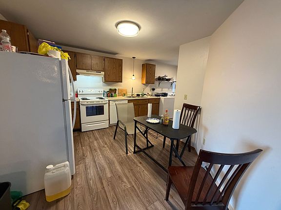 4th image of 2721 Humboldt Rd #4