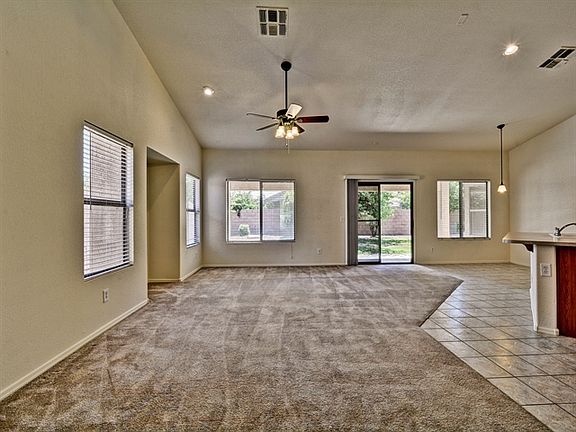 5th image of 2823 E Runaway Bay Pl