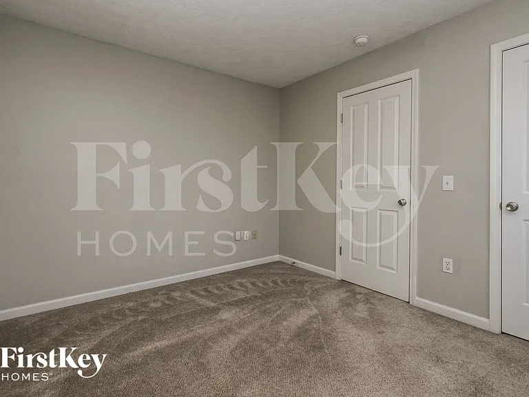 88 Bradford Ct — Photo 11