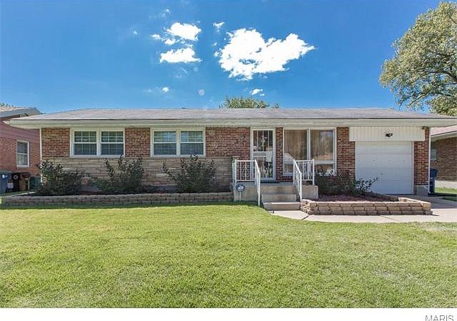 1st image of 1232 Lang Dr