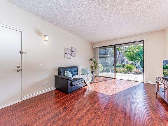 5th image of 10561 Lakeside Dr S #I
