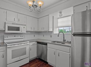 1755 College Dr APT 223, Baton Rouge, LA 70808