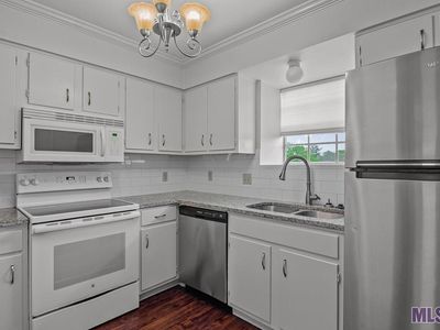 1755 College Dr APT 223, Baton Rouge, LA, 70808