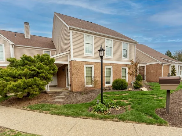 410 Royal Ct, Pittsburgh, PA 15234