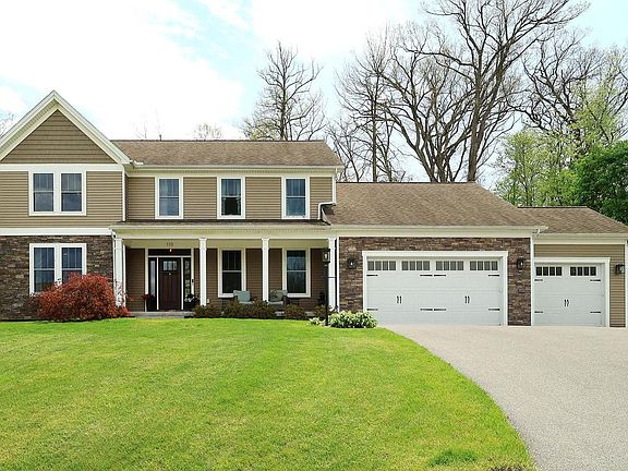 2nd image of 110 Meadowview Dr