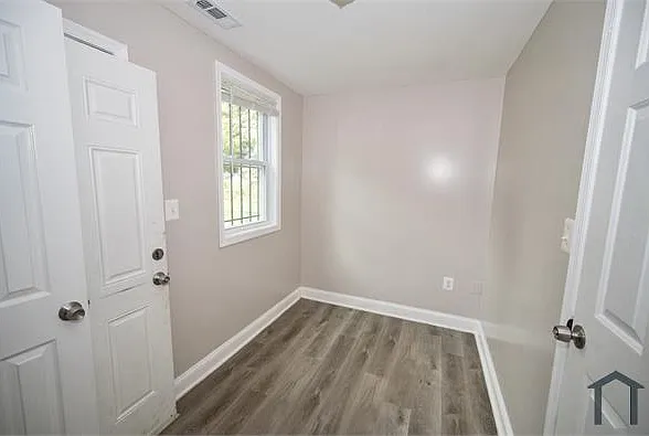 3 bed, $2,549 — Photo 3