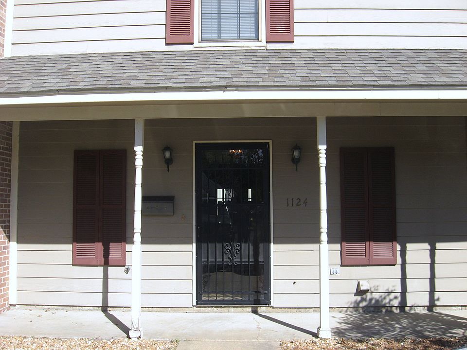 1st image of 1124 Willow St