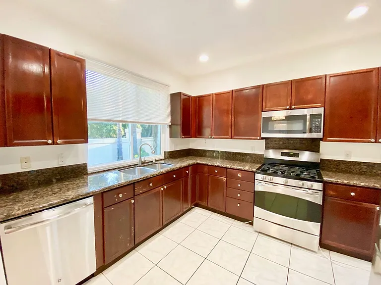11248 Carmel Creek Rd — Photo 9
