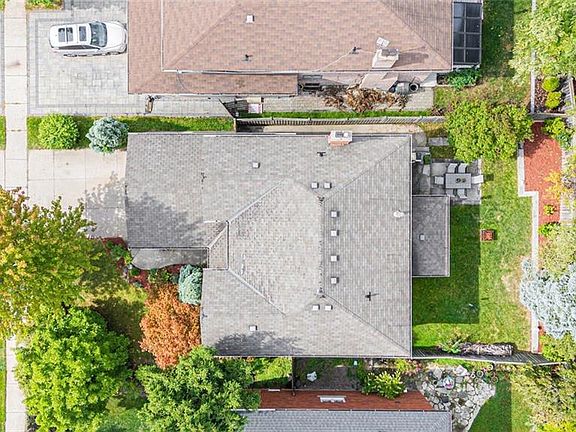 4th image of 2164 Winding Woods Dr