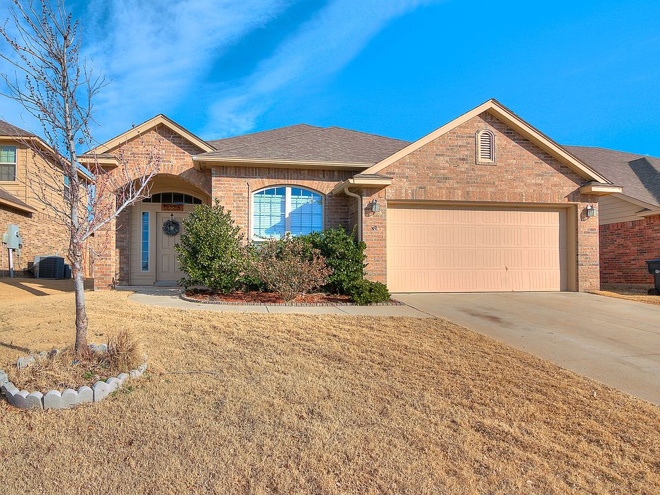 1st image of 7700 Meadow Lake Dr