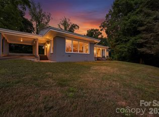 104 31st Ave NE, Hickory, NC 28601