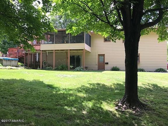 3rd image of 3830 Baumhoff Ave NW