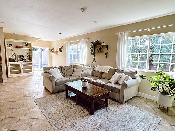 4th image of 3346 Mount Acadia Blvd