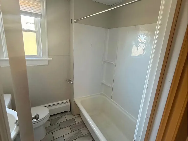 731 S Grand Ave #1 — Photo 8