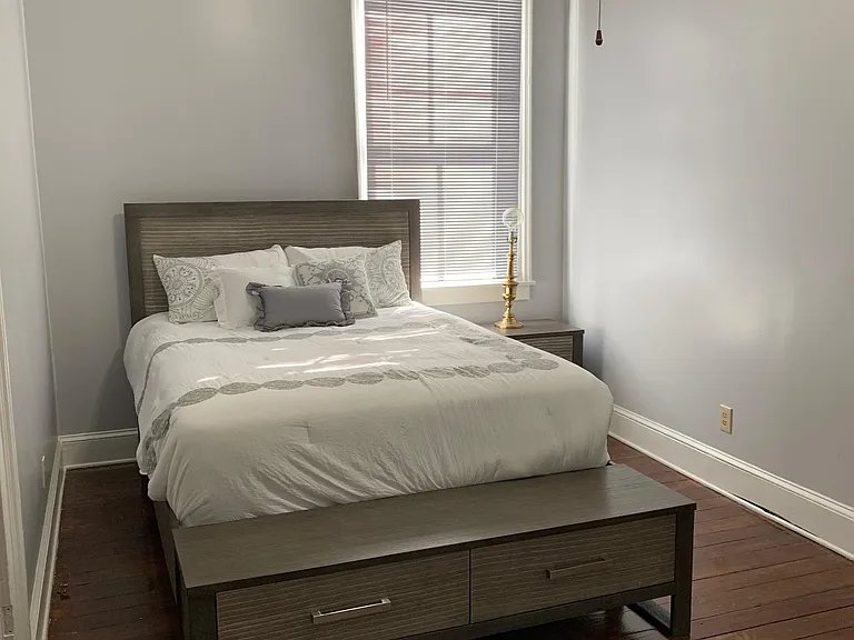 1818 Whitaker St — Photo 5