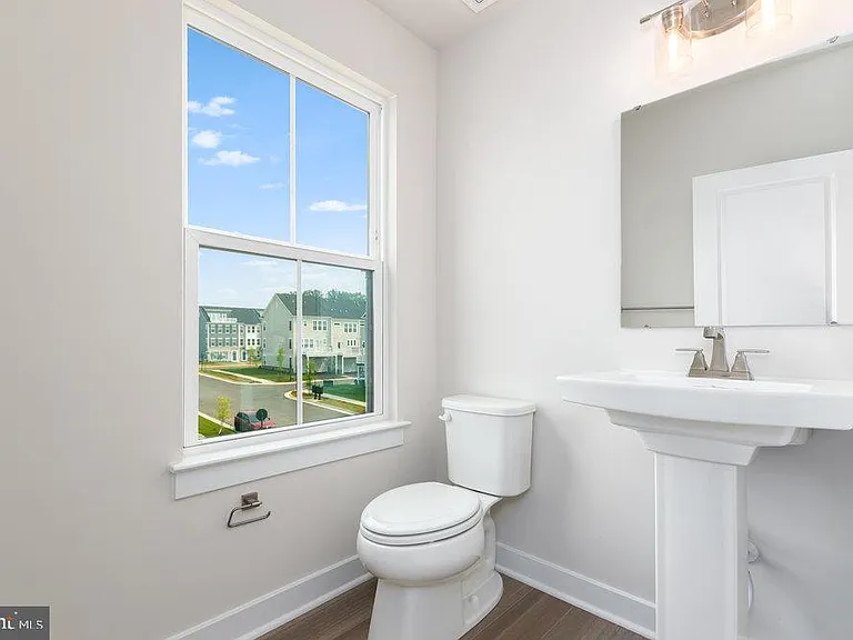 1687 Dunnington Pl — Photo 12