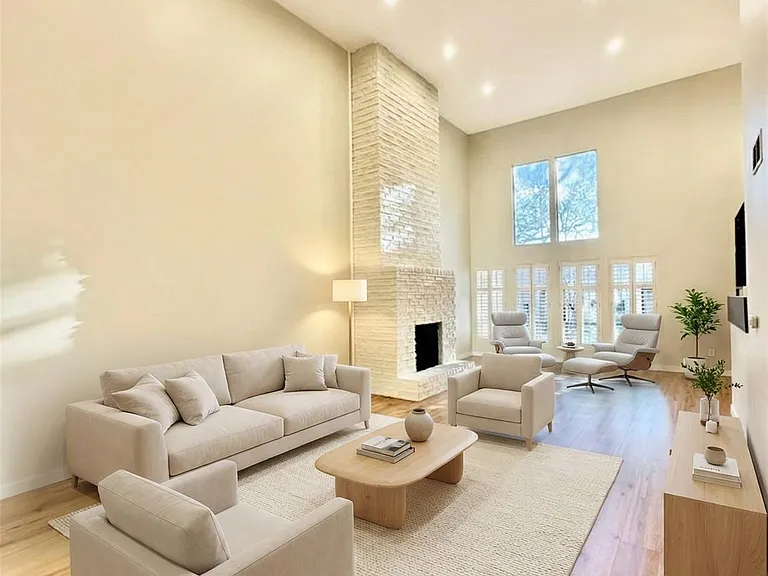 8111 Middle Ct — Photo 5