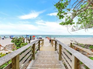 5 Bluebill Ave APT 410, Naples, FL 34108