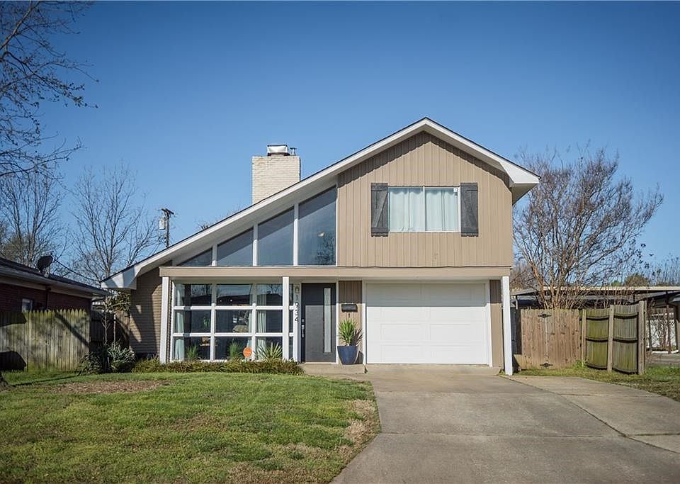 Great curb appeal.