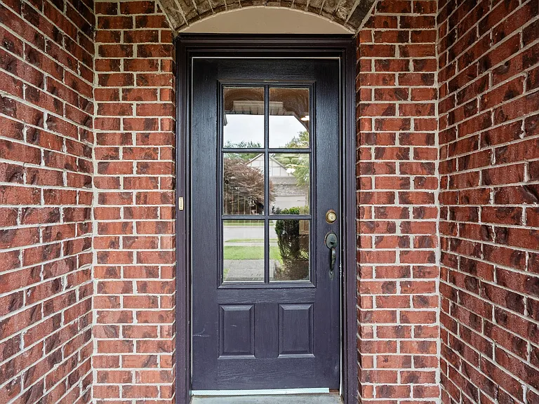 1102 Achiever Cir — Photo 3