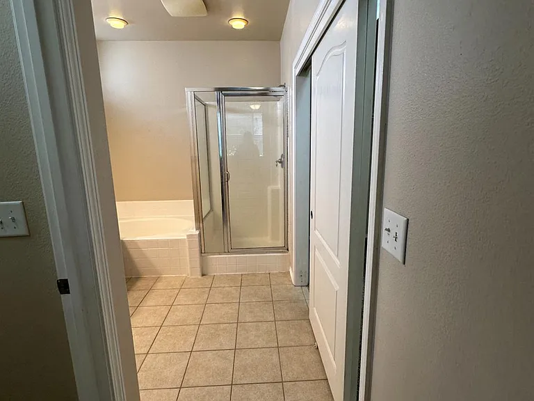5541 N Plum Ln — Photo 13