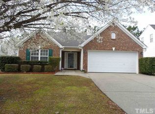117 Fairford Dr, Holly Springs, NC 27540