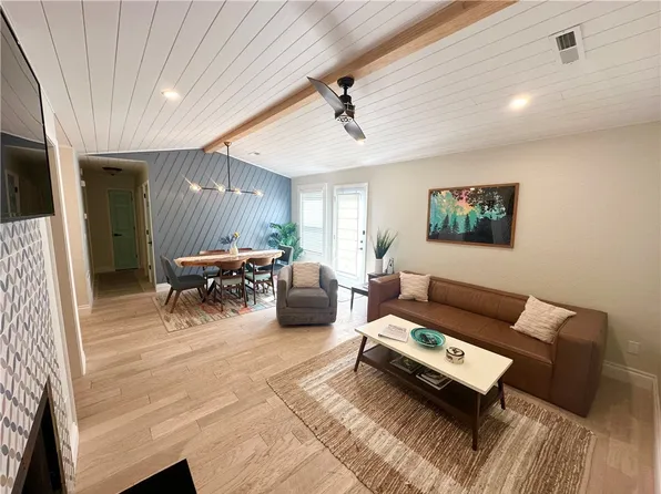 23 Brookhollow Pl, Bentonville, AR 72712
