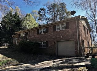 1511 Hickory Dr, Acworth, GA 30102