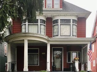 374 McKinley Pkwy, Buffalo, NY 14220