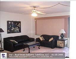 5th image of 3233 NE 34th St APT 412A