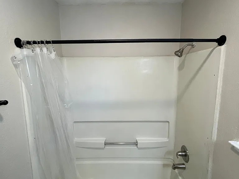 Master Bedroom Bathroom