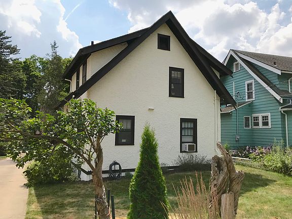5th image of 221 Wildwood Ave