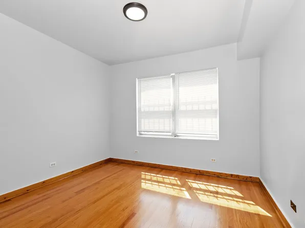 60th/Whipple (6000-02)