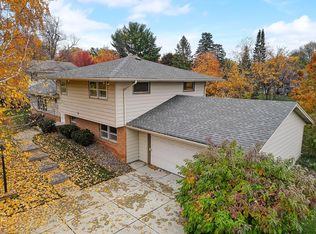 930 Brenner Ave, Saint Paul, MN 55113