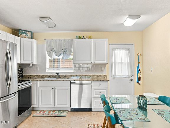 2nd image of 414 Flushing Ave