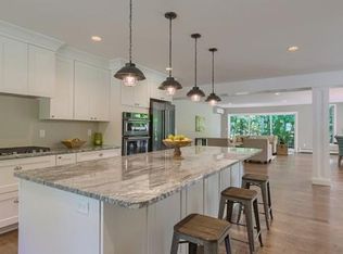 95 Old Essex Rd, Manchester, MA 01944
