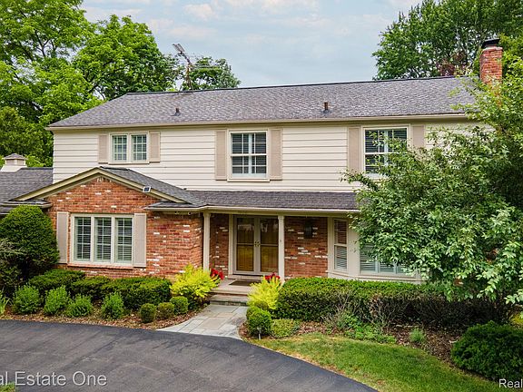 2nd image of 1632 Spotswood Dr