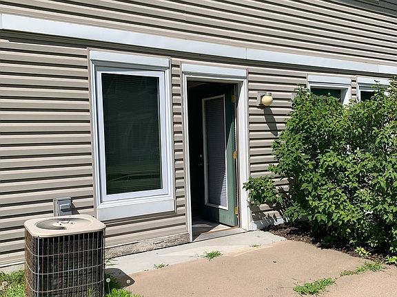 5th image of 2211 Van Dyke St N #4