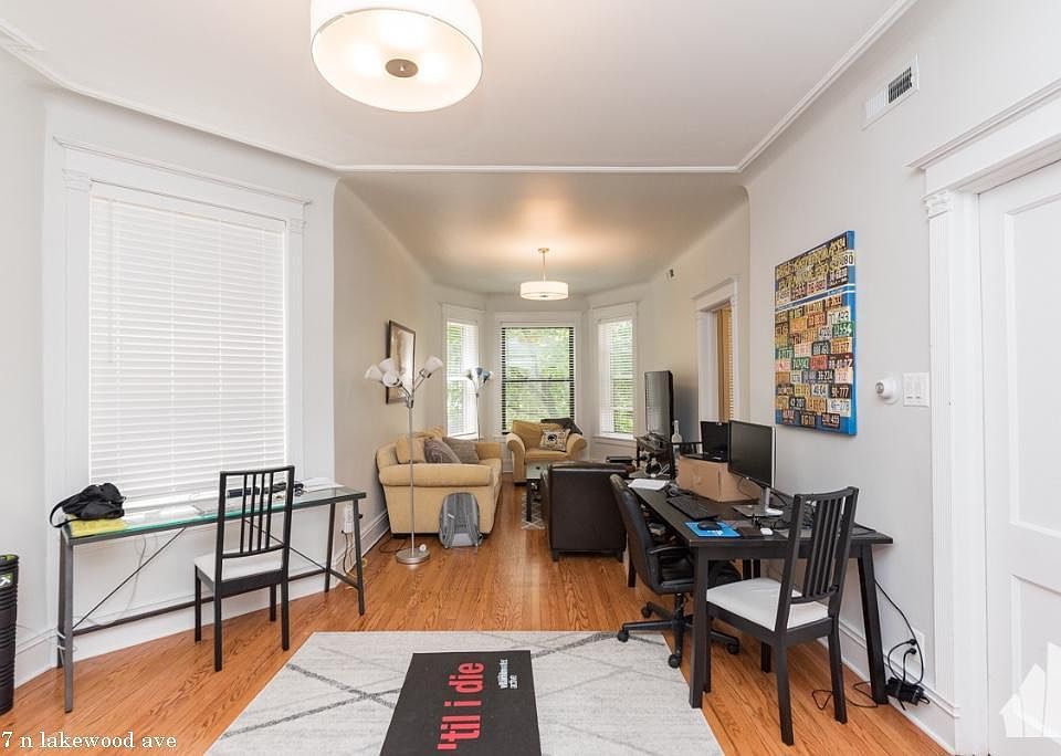 1st image of 3817 N Lakewood Ave #316