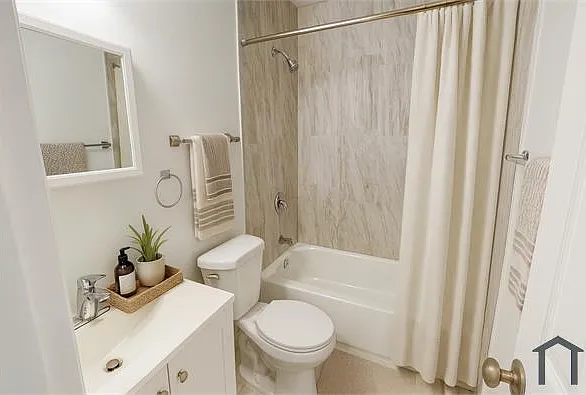 2 bed, $1,599 — Photo 3